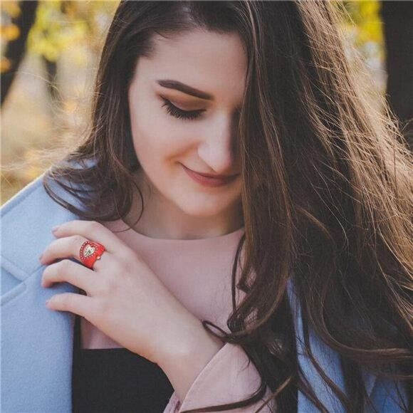 Romantic Red Heart Watch Ring – Crystal-Accented Timepiece Jewelry - Picture 3 of 6